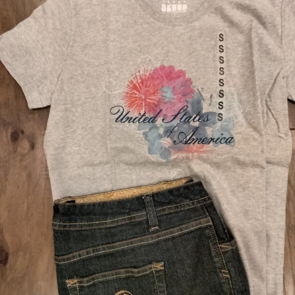 Fireworks and Flowers Patriotic Ladies Gray NEW Short Sleeve T-Shirt